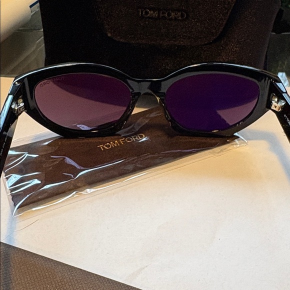 Tom Ford NIB Penny FT1086 Sunglasses in Black Full Inclusion 55 - 19 - 135 - Picture 15 of 16
